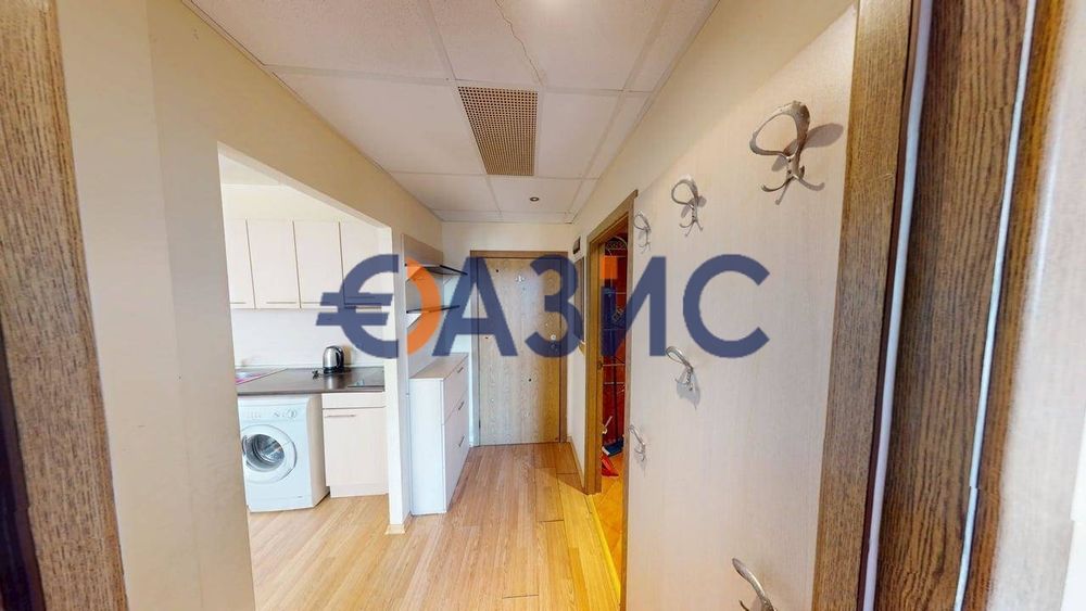 Продава се Двустаен апартамент в к.к. Елените - 53 кв.м за 1491 €/кв.м - Снимка #7