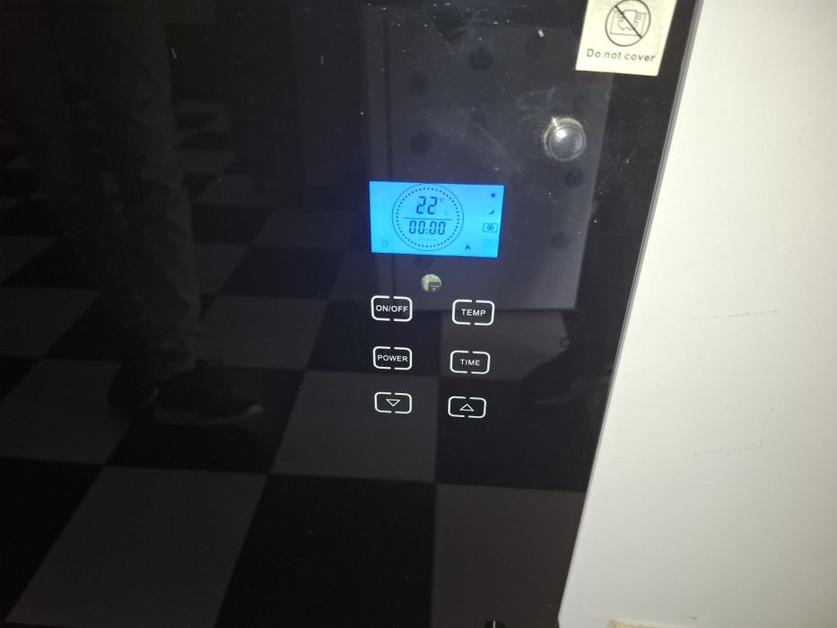 Convector electric sticla  ecran touch 2000w