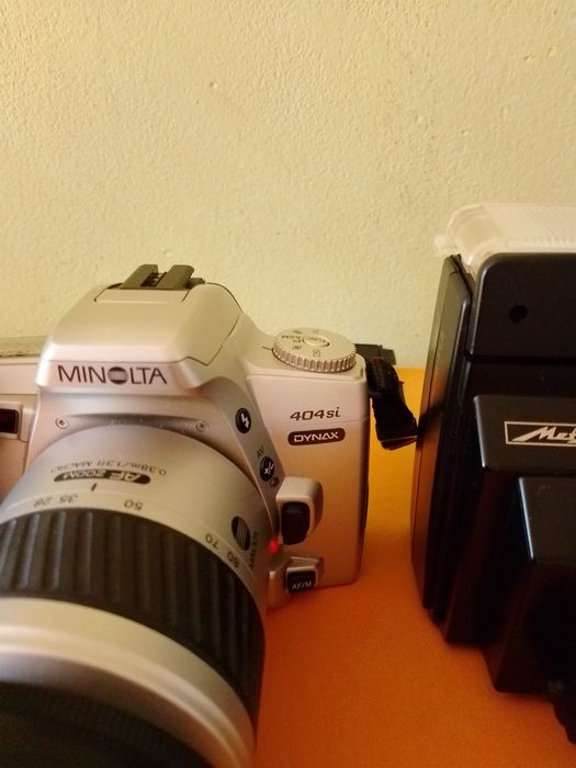 Продавам фотоапарат(лентов)