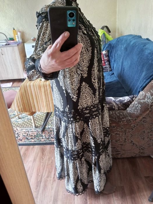 Продам платье женское