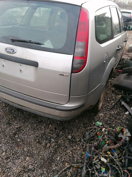 Bara spate usa capota haion geam Ford Focus 2,