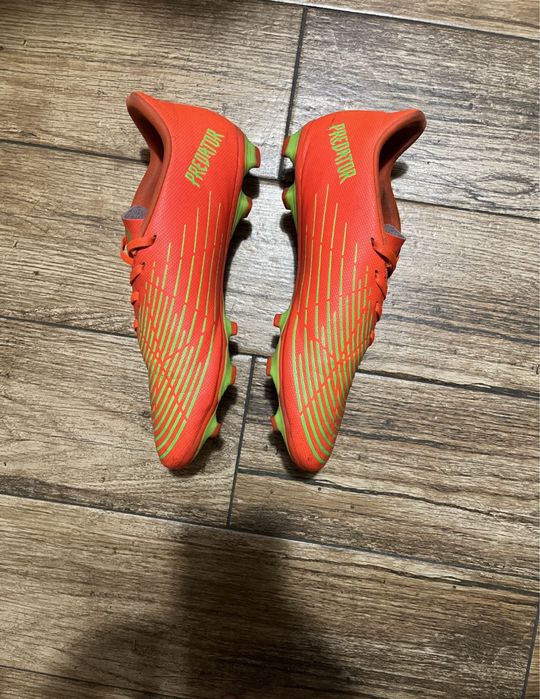 Vand ghete de fotbal Adidas Predator Academy