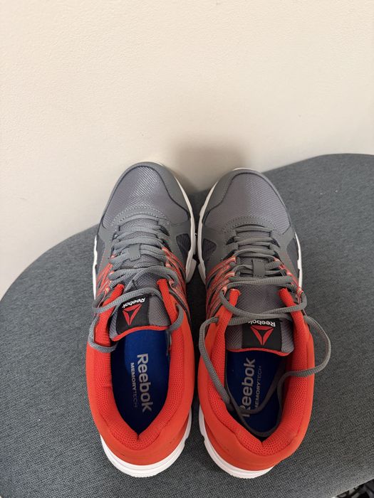 Adidasi REEBOK 44