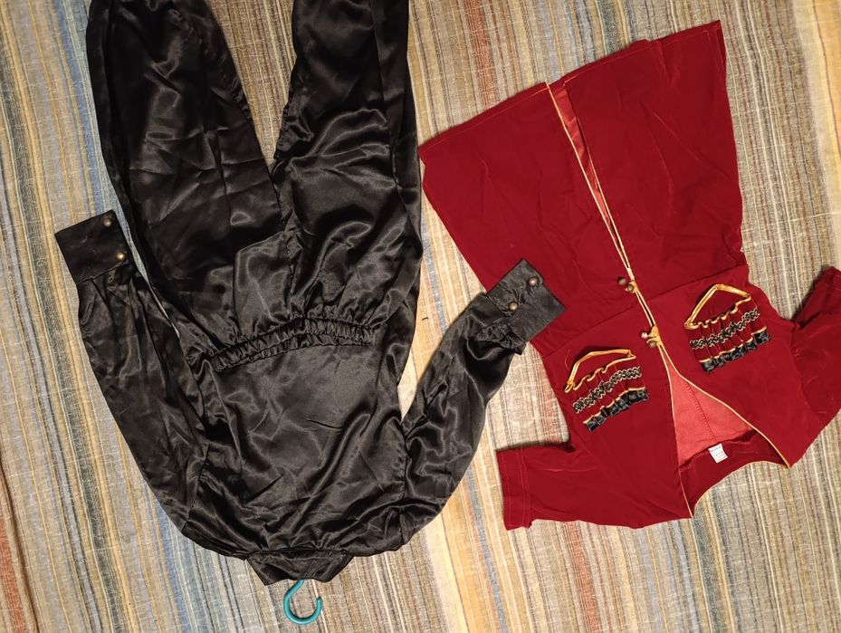 Продам детский костюм