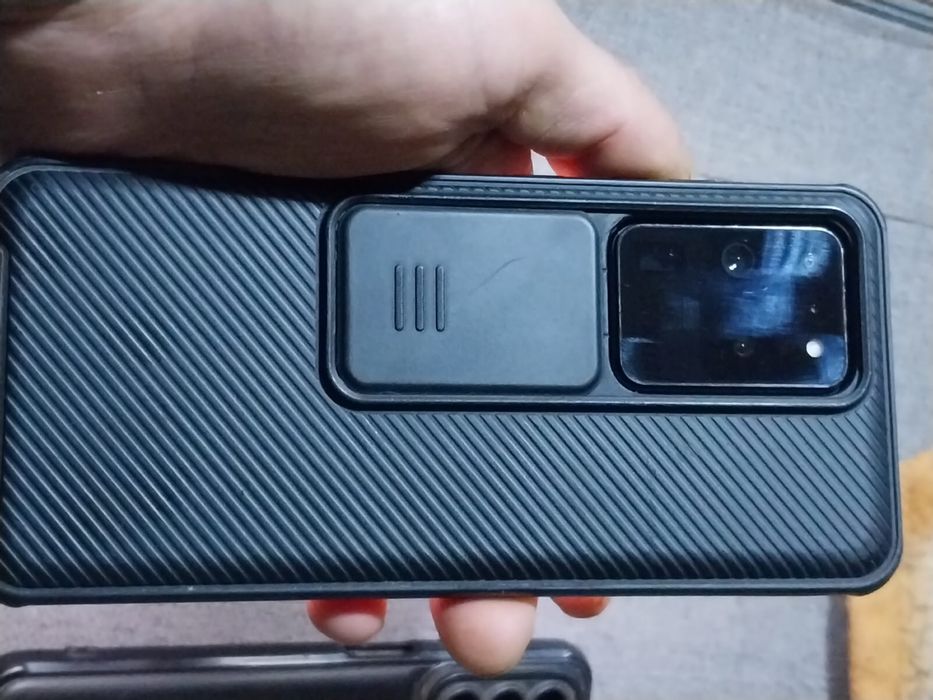 Продается телефон