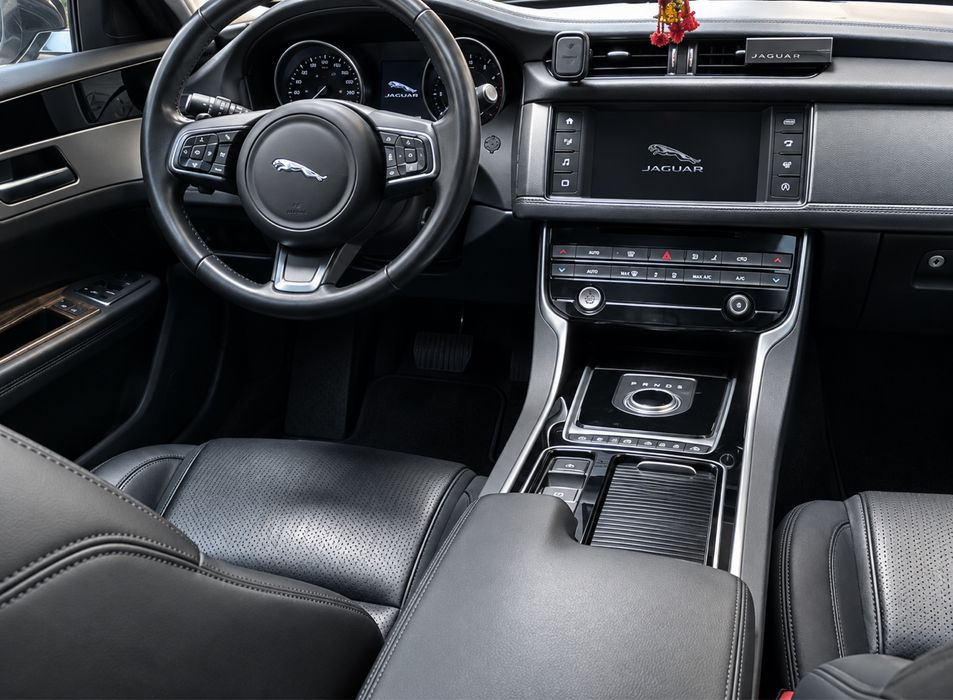 Jaguar XF Prestige 2016
