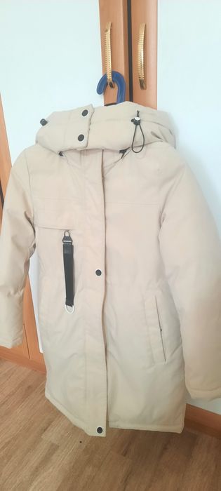 Продам зимнюю парку детская