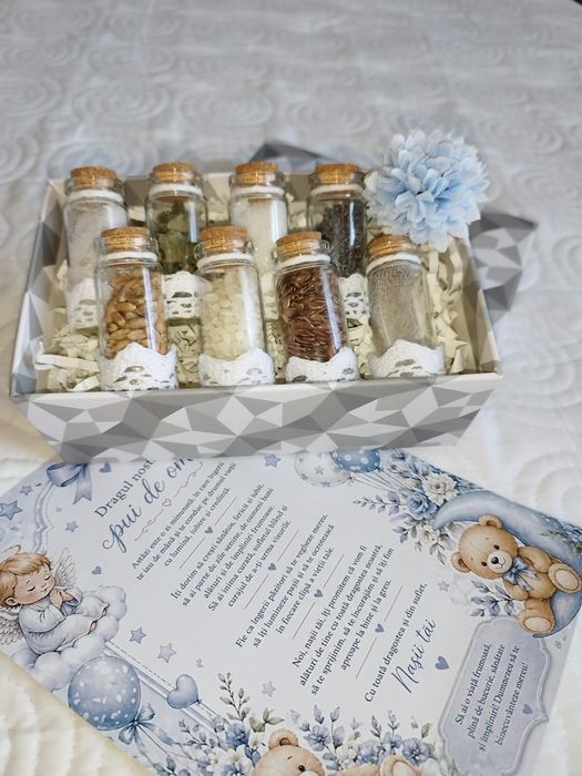 Cutii cu mirodenii pentru scalda bebelușului