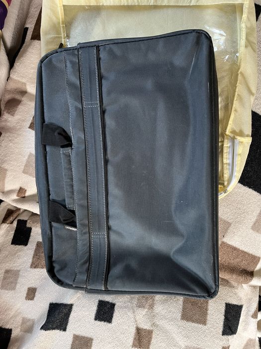 Сумки для ноутбуков