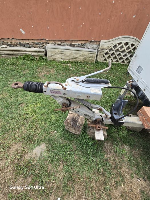 Remorca cub 3,5t