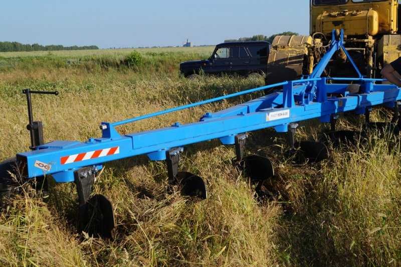Плуг навесной восьмикорпусный  ПСКу-8