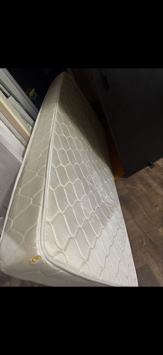 Матрас 200 на 90