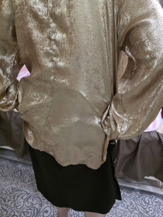 Кофта блестящая,золотистая