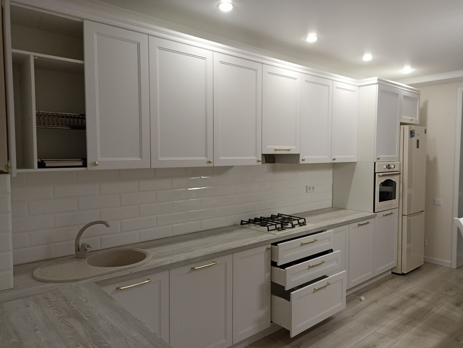 Ну оооочень дешевая кухня!!!