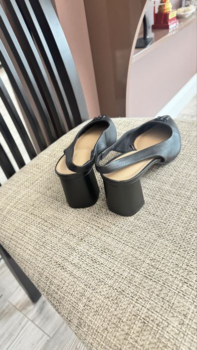 Женские кожаные туфли