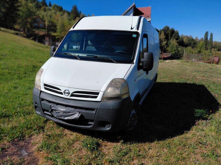 NISSAN  2004 — imagine 4