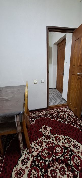 Квартира бор. Катта йул юзида.