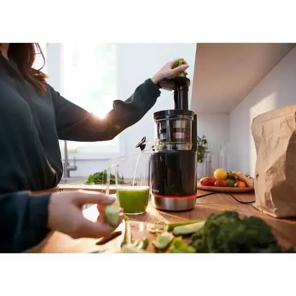 Соковыжималка Bosch VitaExtract MESM731M