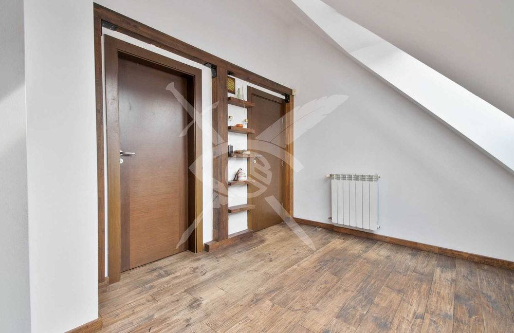 Тристаен апартамент в м-т Гърдова глава № 88258