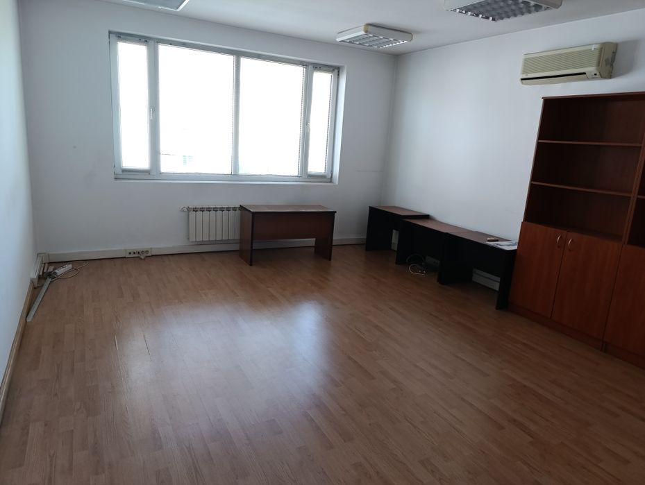 Дава се под наем Офис в София, Гео Милев - 125 кв.м за 937 € - Снимка #2