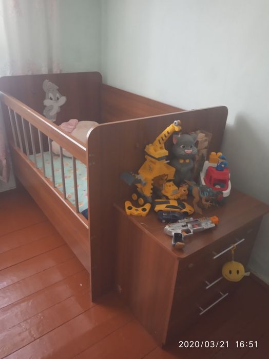 Детская кровать со шкафчиком