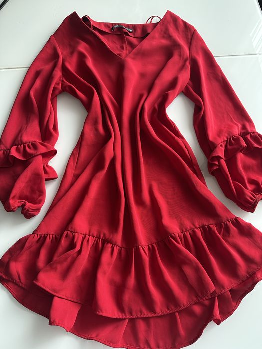 Червена рокля ZARA