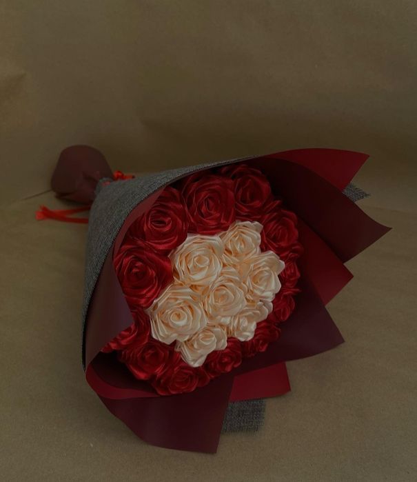 Вечные розы из лент