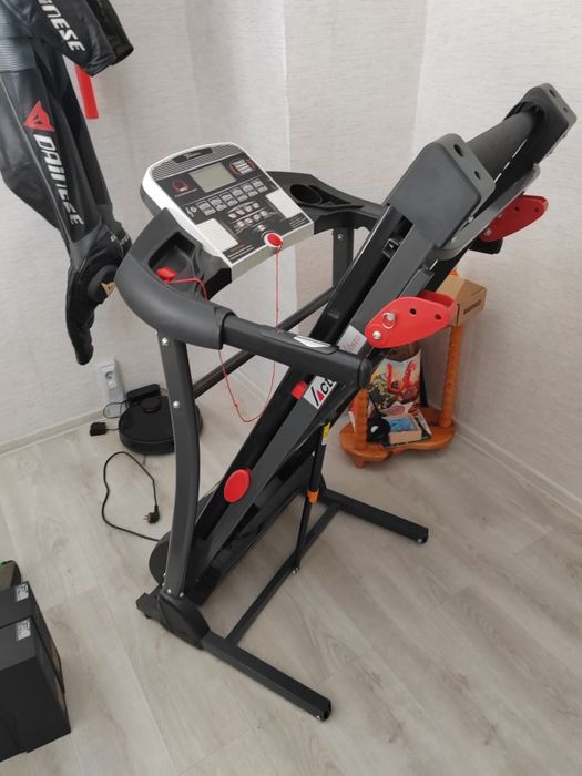 Бягаща пътека за ремонт