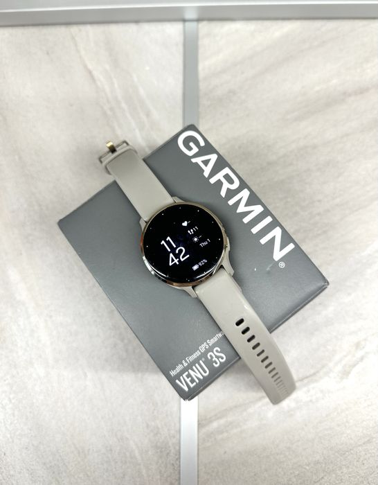 Смарт Часовник Garmin Venu 3S 41mm French Gray/Silicone