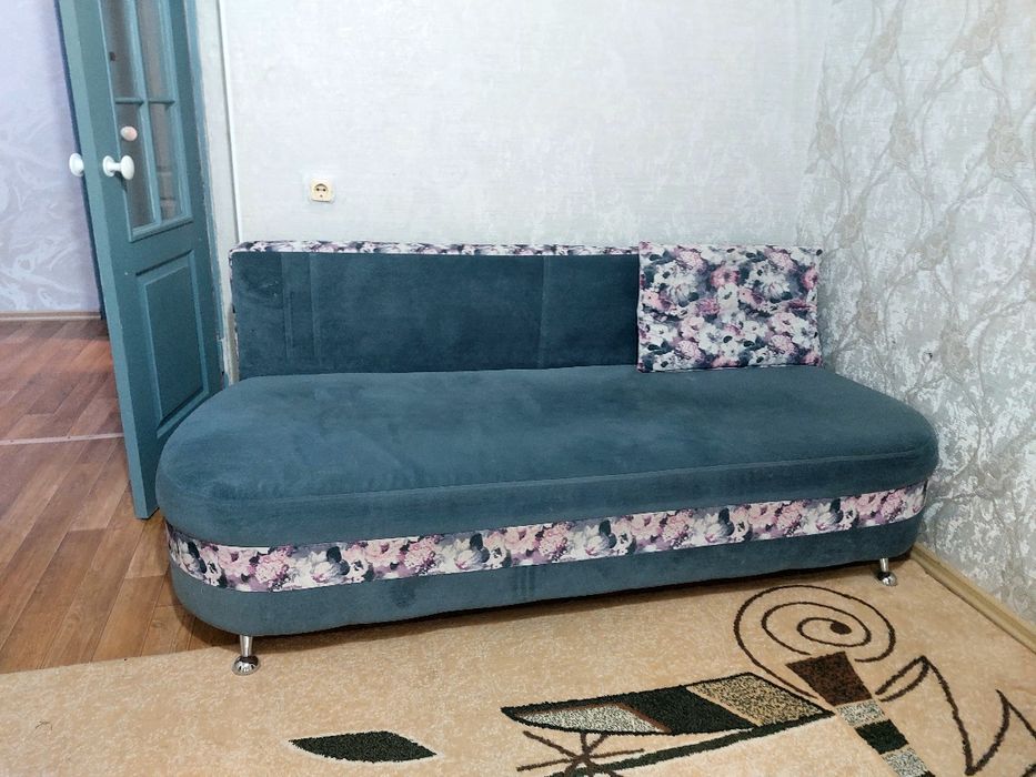 Продам диван б/у