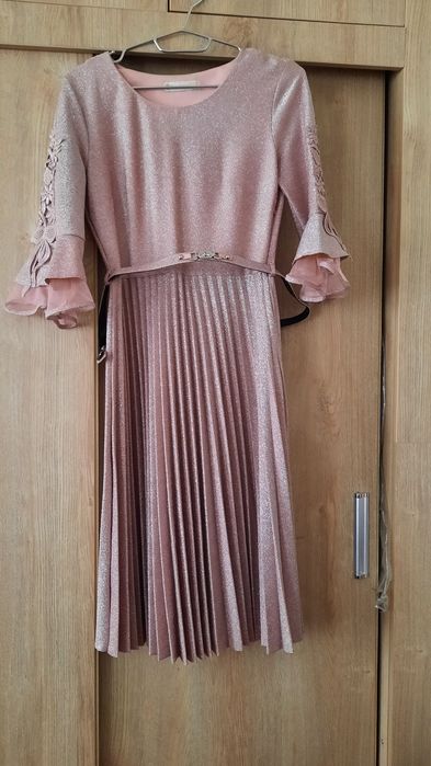 Красивиый платье