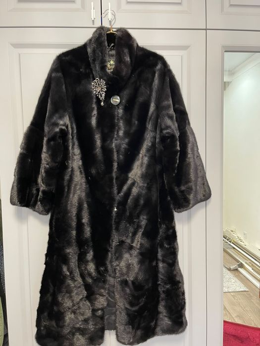 Норковый шуба сатылады.