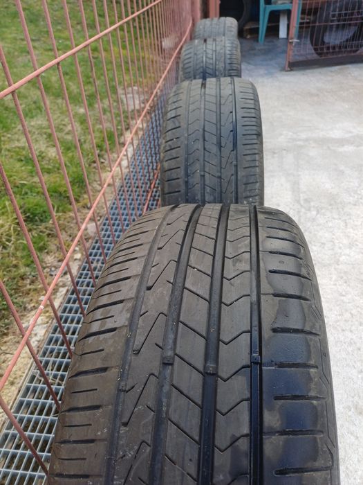 Patru Cauciucuri de vara Hankook 235/55/18