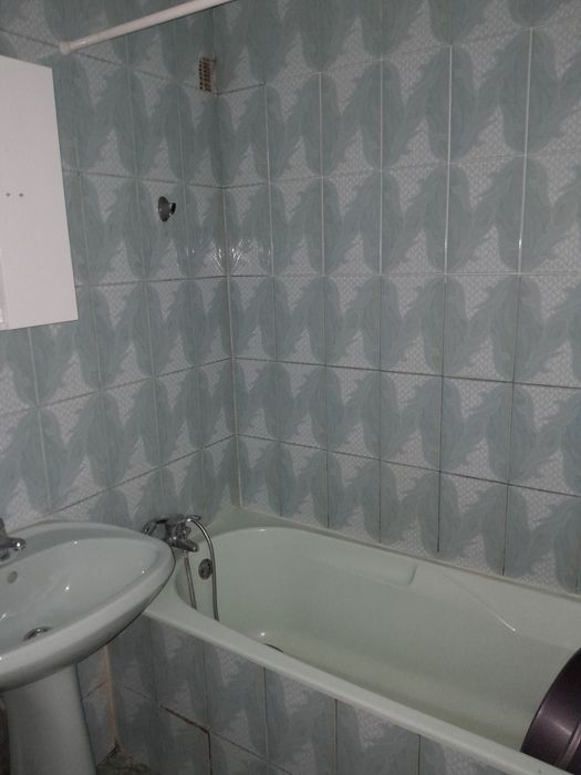 Inchiriez garsoniera Huși