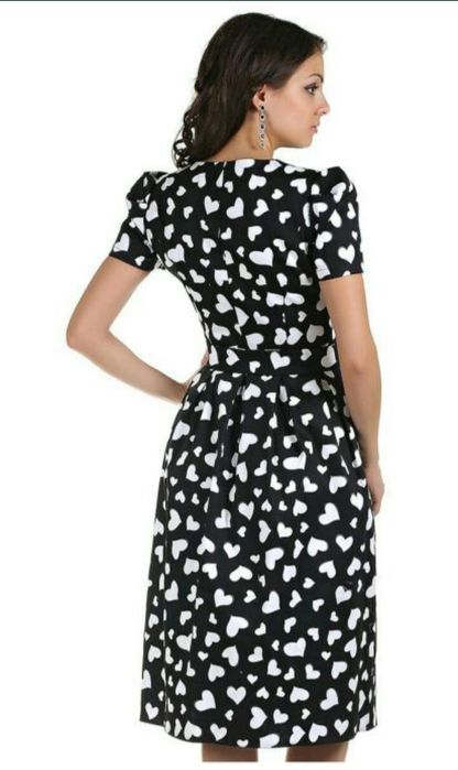 Платье коктейльное