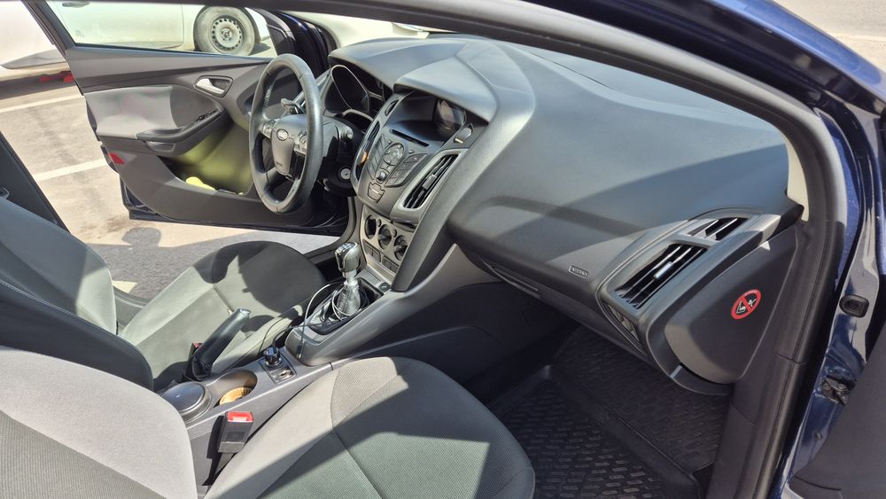 FORD Focus 2011 — imagine 27