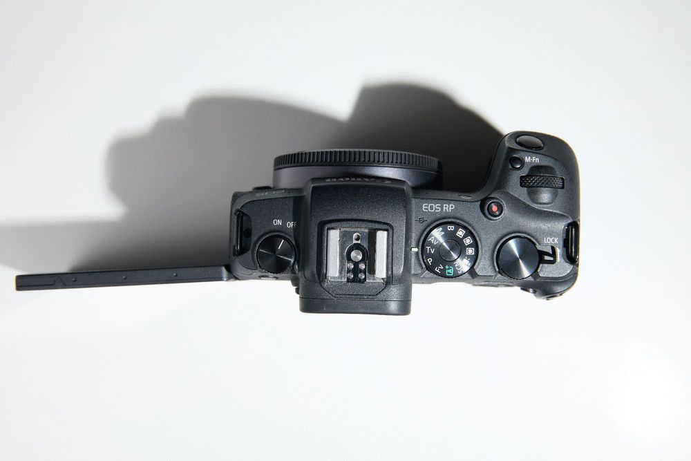 Canon RP  (Body)