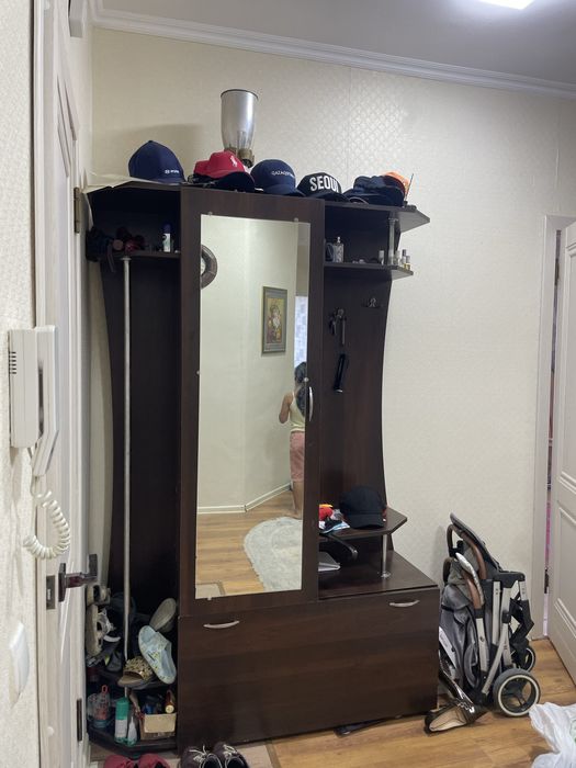 Продам шкаф для прихожки