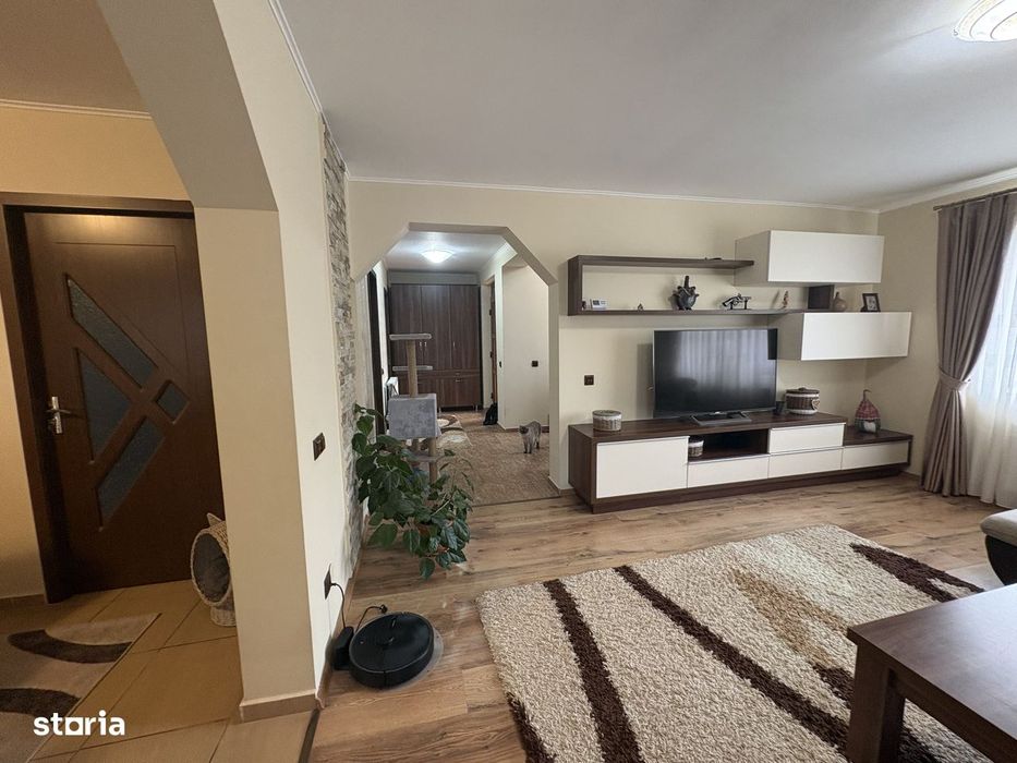 Casa trei camere ,Santandrei