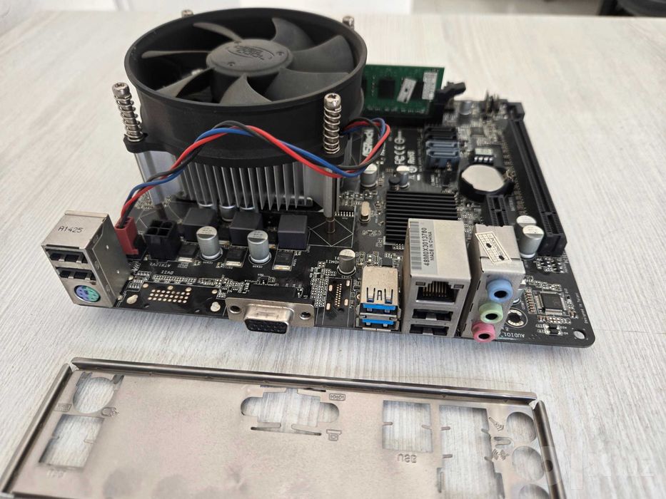 Комплект Мат. плата ASRock H81 + Celeron G1820 + 2GB DDR3 + Кулер