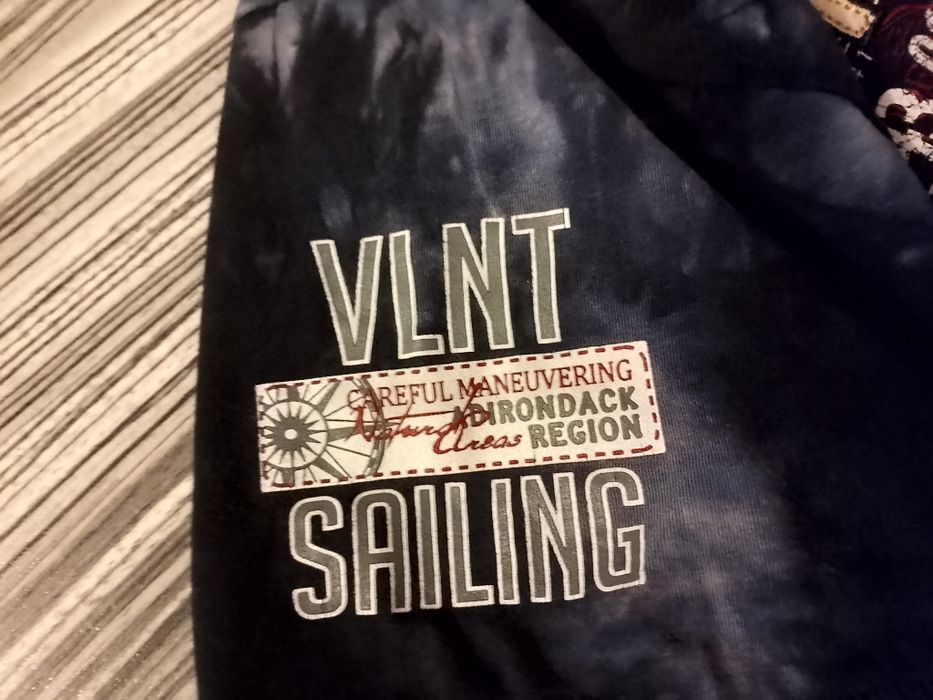 Tricou Violento ca nou