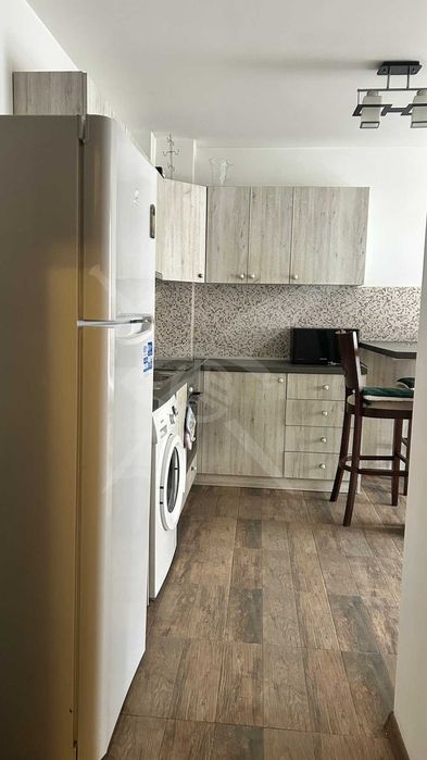 Дава се под наем Тристаен апартамент в Пловдив, Кючук Париж - 100 кв.м за 448.8 € - Снимка #2