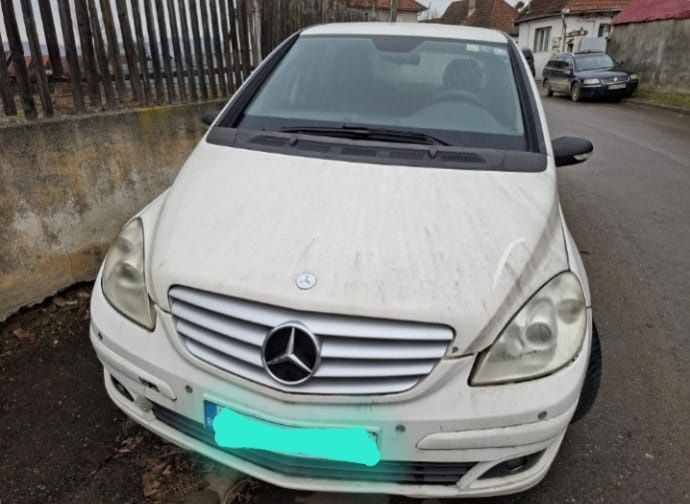 Vand Mercedes B150
