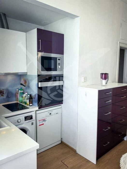 Дава се под наем Тристаен апартамент в София, Център - 100 кв.м за 997.05 € - Снимка #3