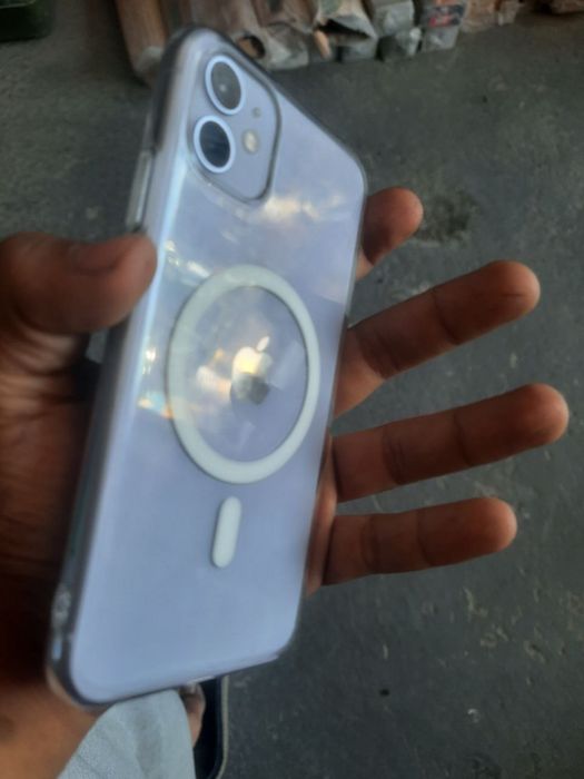iPhone 11 ideal holatda
