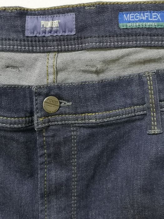 Pantaloni de blugi Pioneer marime 60