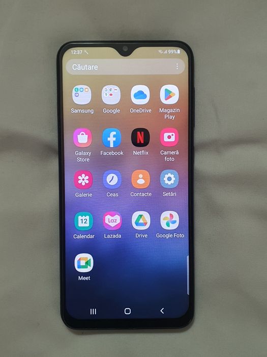 Tel. Samsung A20.