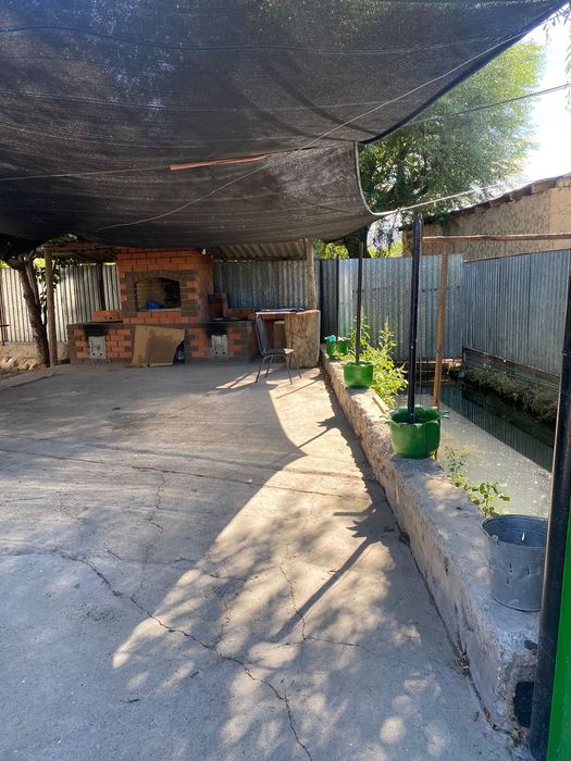 Частный дом с участком