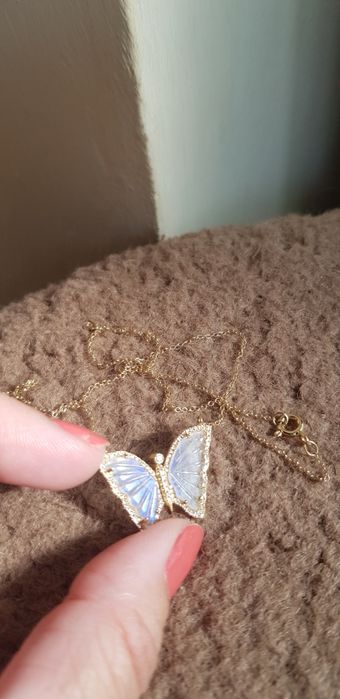 Lantisor din aur cu diamante naturale