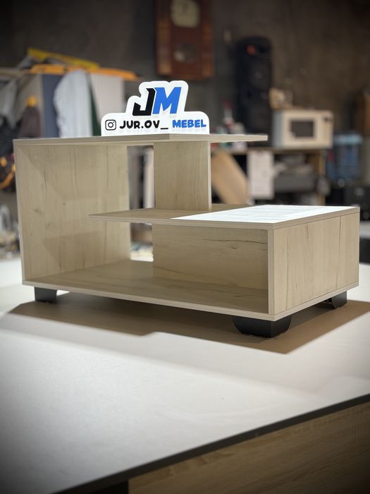 Журнальный столик